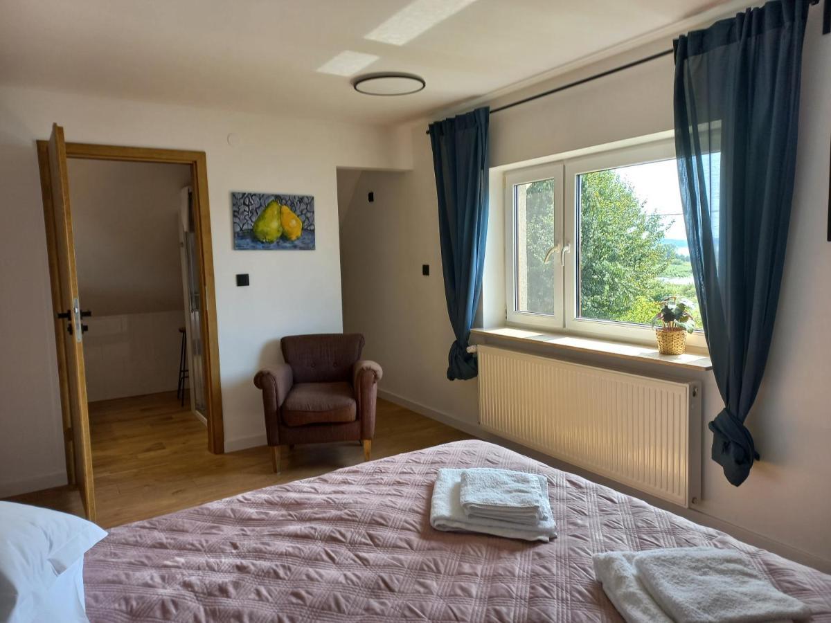 Fratole Villa Nielisz Exterior photo